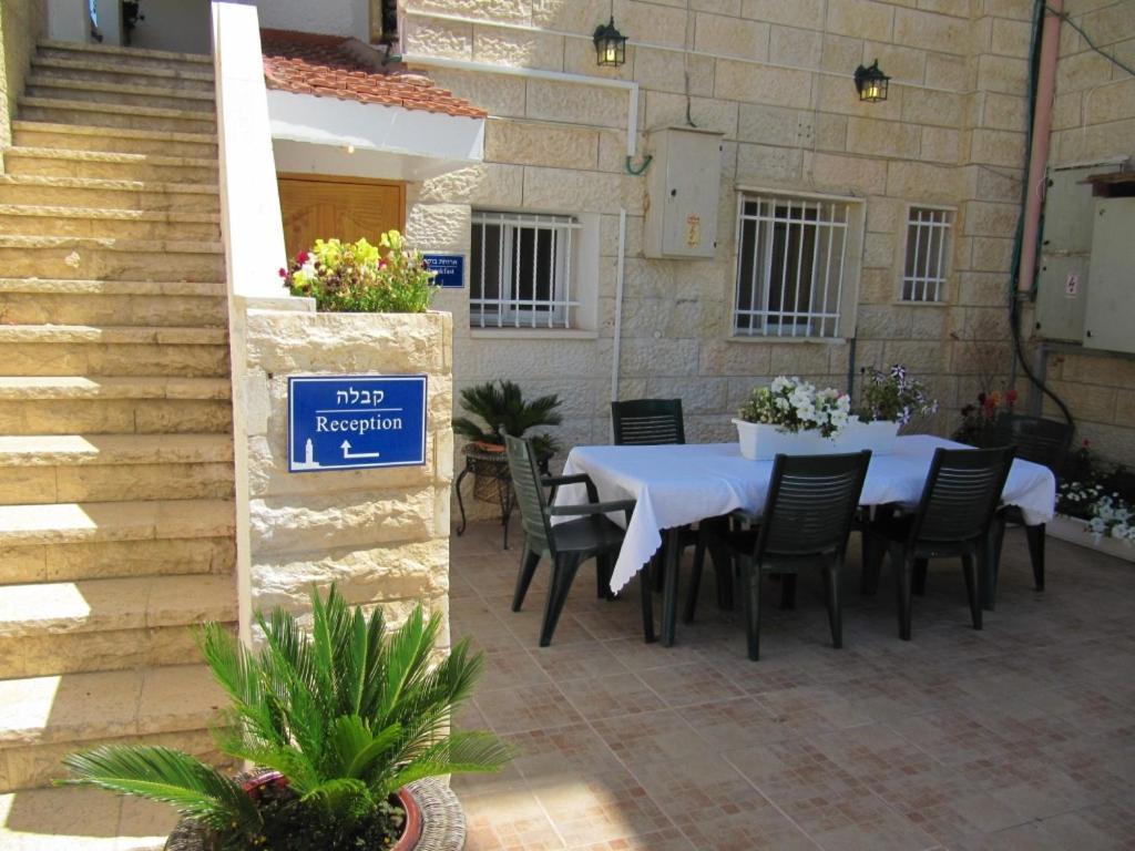 Jerusalem Hills Inn Abu Ghaush ภายนอก รูปภาพ
